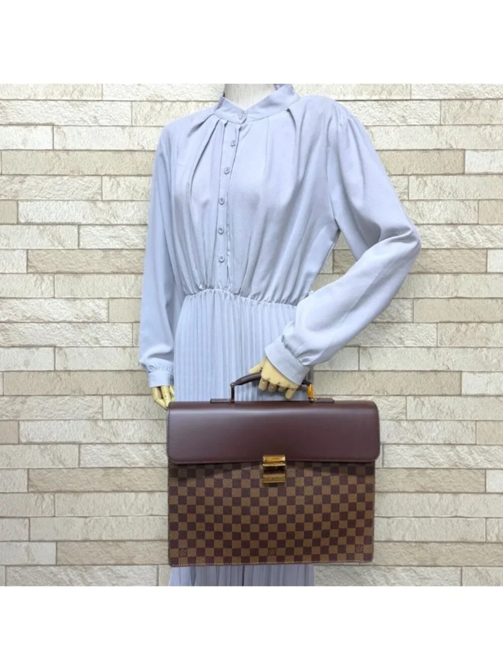 Louis Vuitton this authentic